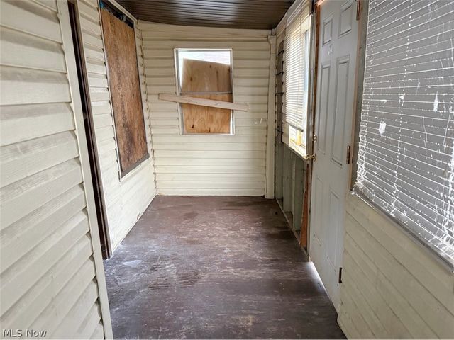 3934 Arnold Court, Cleveland, OH 44109