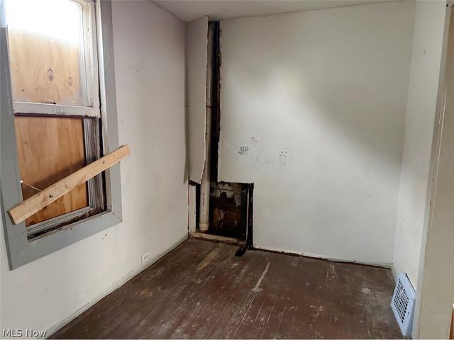 3934 Arnold Court, Cleveland, OH 44109