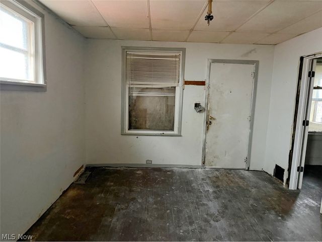 3934 Arnold Court, Cleveland, OH 44109