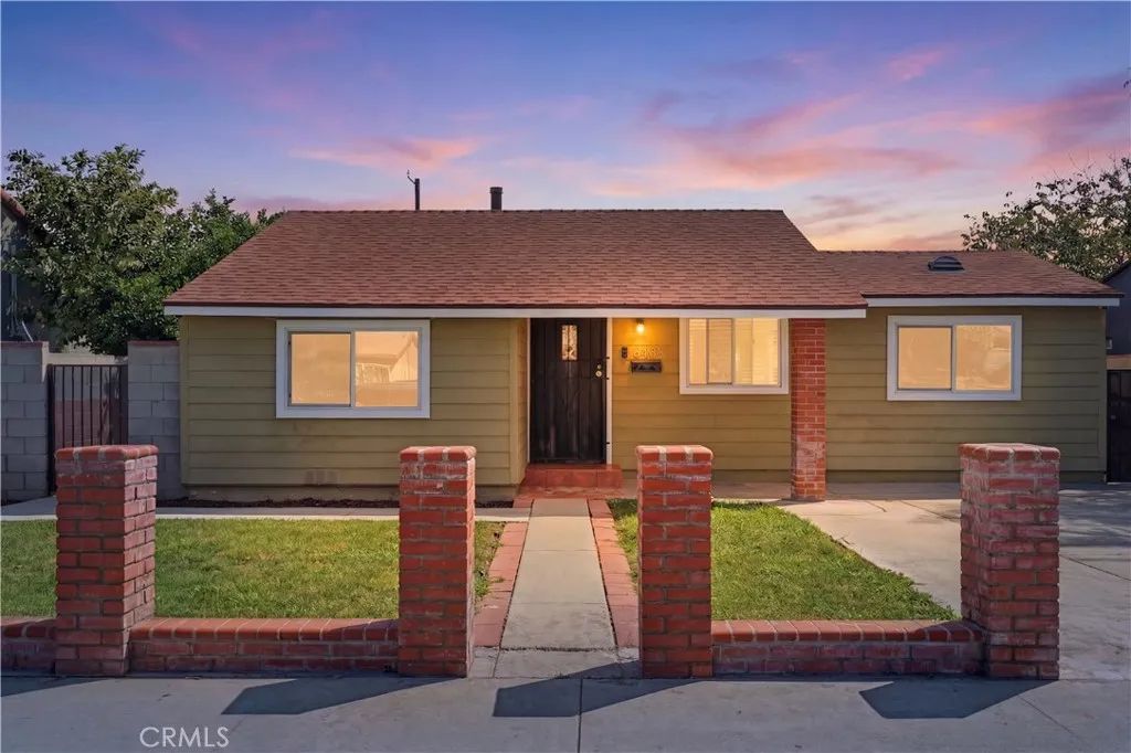 16436 Virginia, Paramount, CA 90723