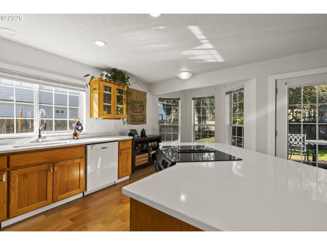 1685 Sw GOUCHER St, Mc Minnville, OR 97128