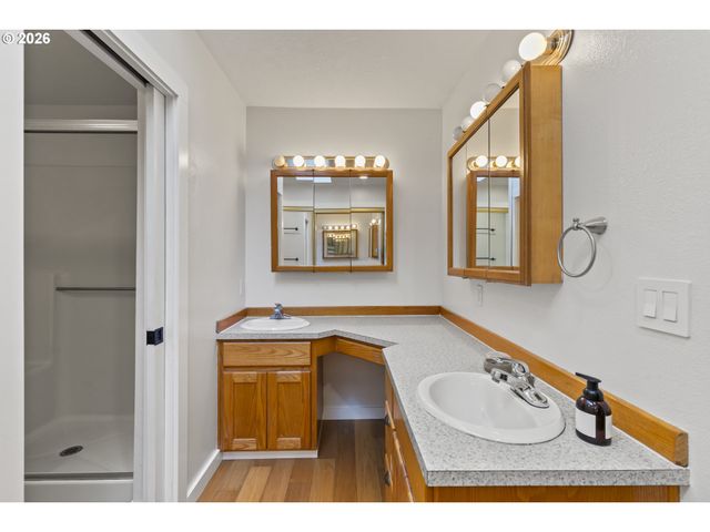 1685 Sw GOUCHER St, Mc Minnville, OR 97128