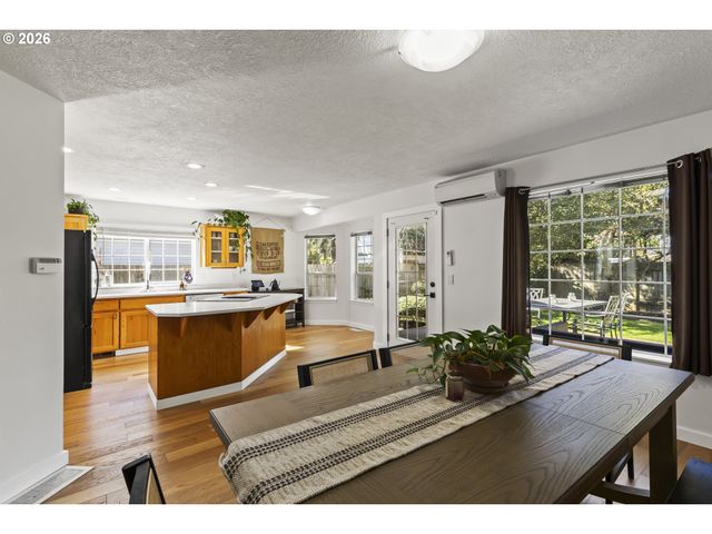 1685 Sw GOUCHER St, Mc Minnville, OR 97128