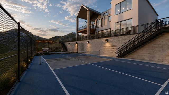 214 S ROCK LOFT RIDGE DR, Fruit Heights, UT 84037