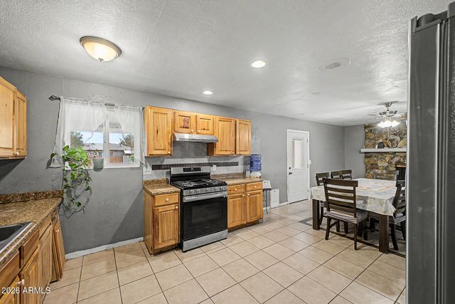 2909 W ASTER Drive, Phoenix, AZ 85029