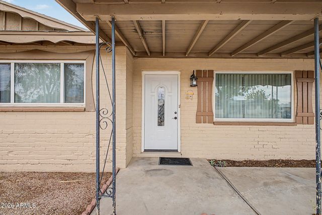 2909 W ASTER Drive, Phoenix, AZ 85029
