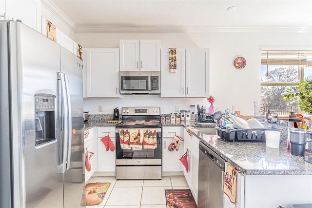 7014 RIPPLE POND LOOP, Zephyrhills, FL 33541