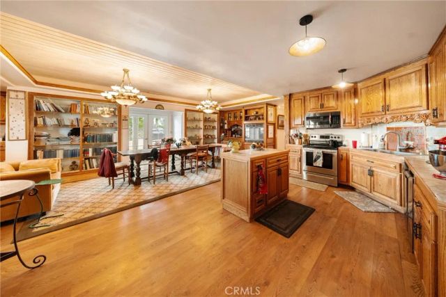 6685 El Pomar Drive, Templeton, CA 93465