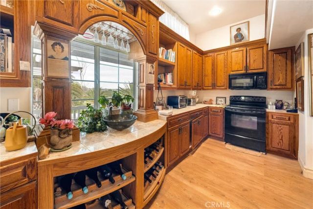 6685 El Pomar Drive, Templeton, CA 93465