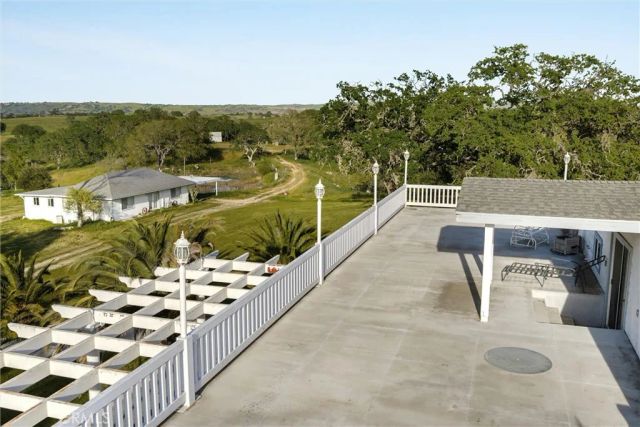 6685 El Pomar Drive, Templeton, CA 93465