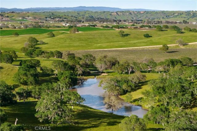 6685 El Pomar Drive, Templeton, CA 93465