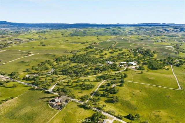 6685 El Pomar Drive, Templeton, CA 93465