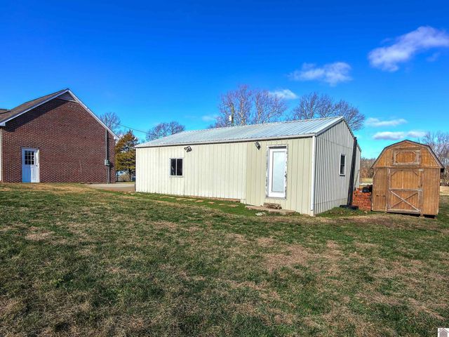 91 Sanders Lane, Mayfield, KY 42066