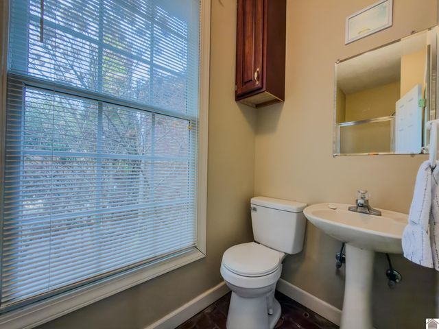 91 Sanders Lane, Mayfield, KY 42066