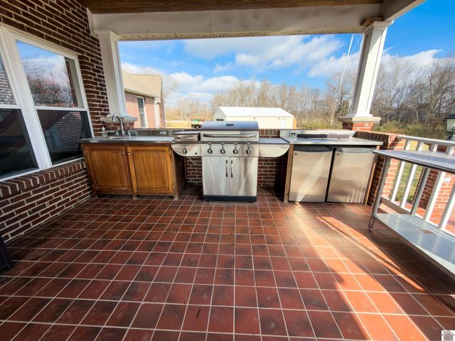 91 Sanders Lane, Mayfield, KY 42066