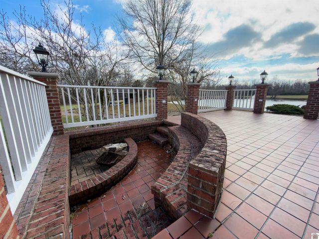 91 Sanders Lane, Mayfield, KY 42066