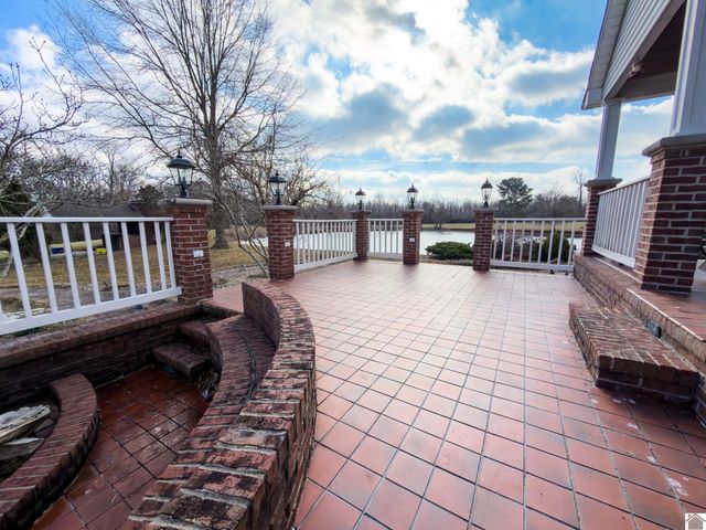 91 Sanders Lane, Mayfield, KY 42066