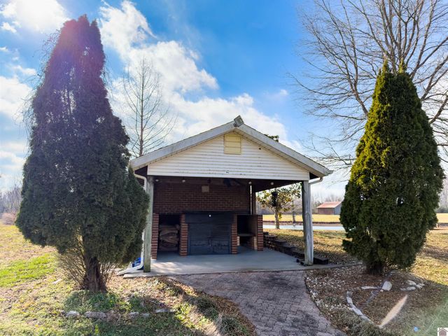 91 Sanders Lane, Mayfield, KY 42066