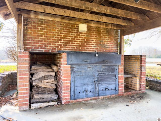 91 Sanders Lane, Mayfield, KY 42066