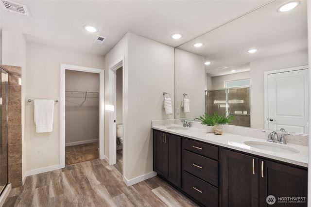 33305 Glacier Avenue SE, Black Diamond, WA 98010