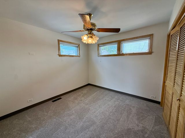10416 S Sacramento Avenue, Chicago, IL 60655