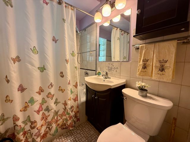 10416 S Sacramento Avenue, Chicago, IL 60655