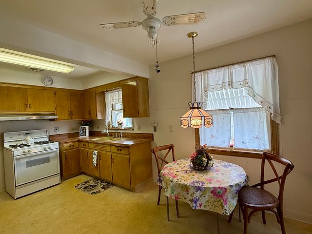 10416 S Sacramento Avenue, Chicago, IL 60655