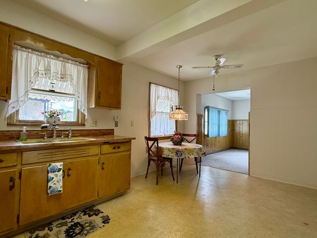 10416 S Sacramento Avenue, Chicago, IL 60655