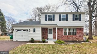 94 SIOUX RD, Doylestown, PA 18901