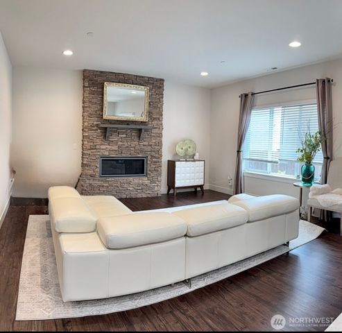 14 153rd Street SW, Lynnwood, WA 98087