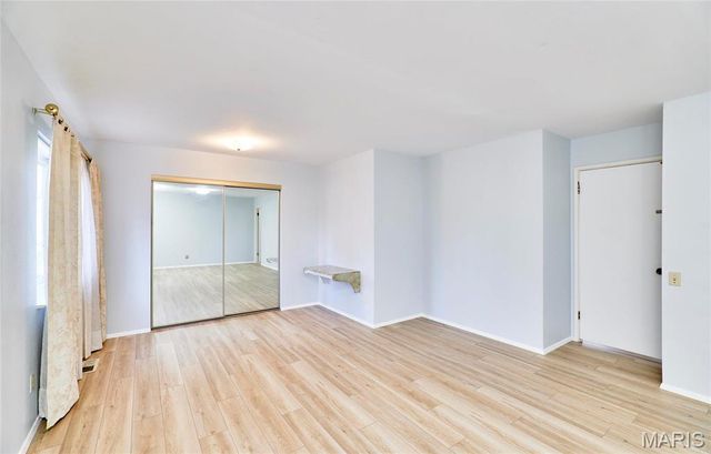 815 Montmartre Court, St Louis, MO 63141