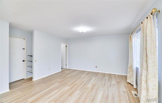 815 Montmartre Court, St Louis, MO 63141