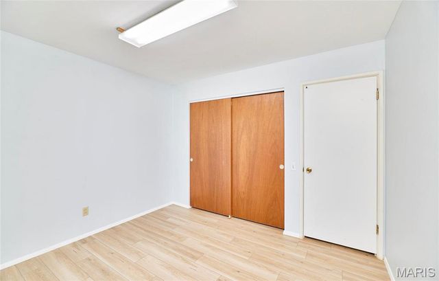 815 Montmartre Court, St Louis, MO 63141