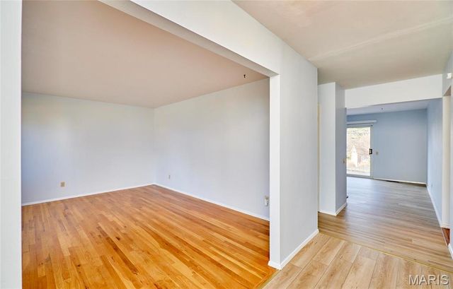 815 Montmartre Court, St Louis, MO 63141