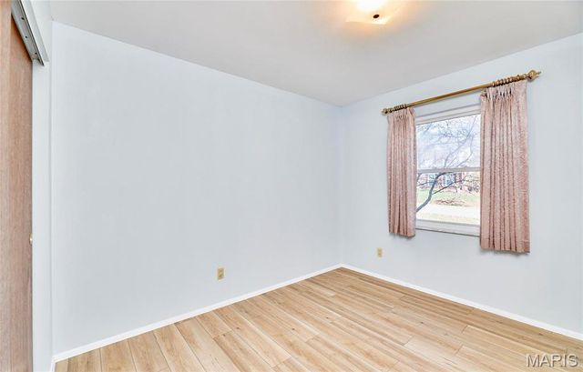 815 Montmartre Court, St Louis, MO 63141