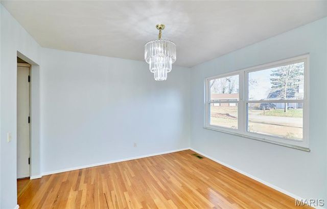 815 Montmartre Court, St Louis, MO 63141