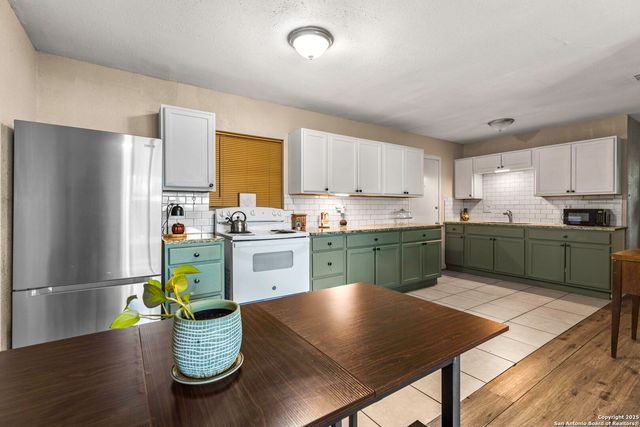 2038 Springvale, San Antonio, TX 78227