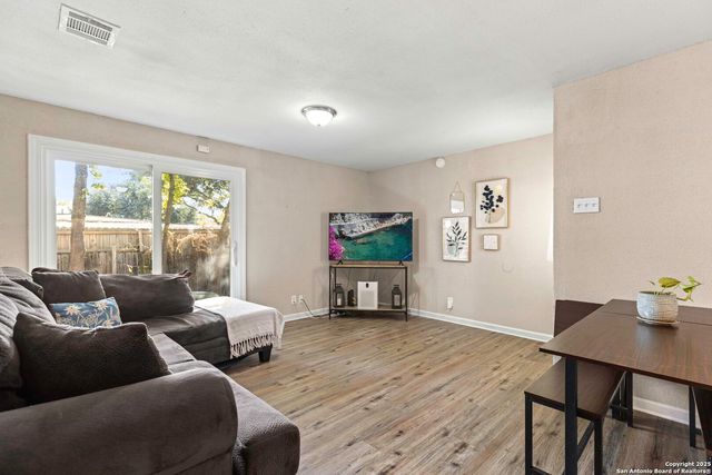 2038 Springvale, San Antonio, TX 78227