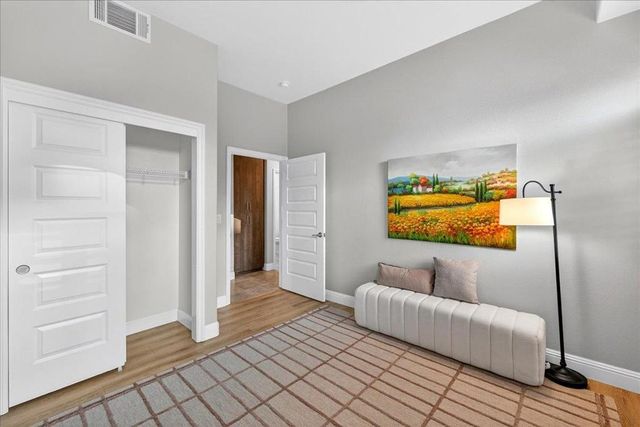 538 S Mathilda Avenue 301, Sunnyvale, CA 94086