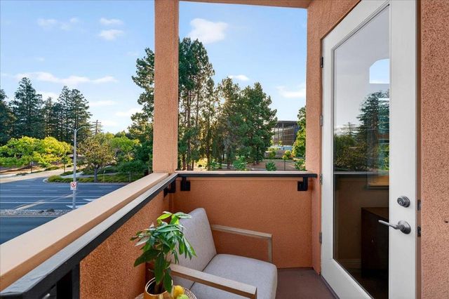 538 S Mathilda Avenue 301, Sunnyvale, CA 94086