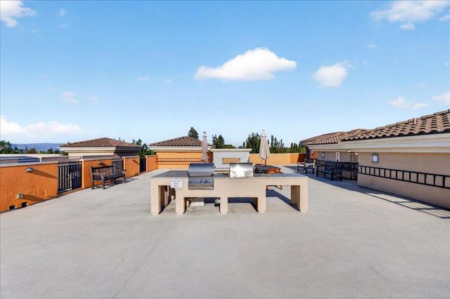 538 S Mathilda Avenue 301, Sunnyvale, CA 94086
