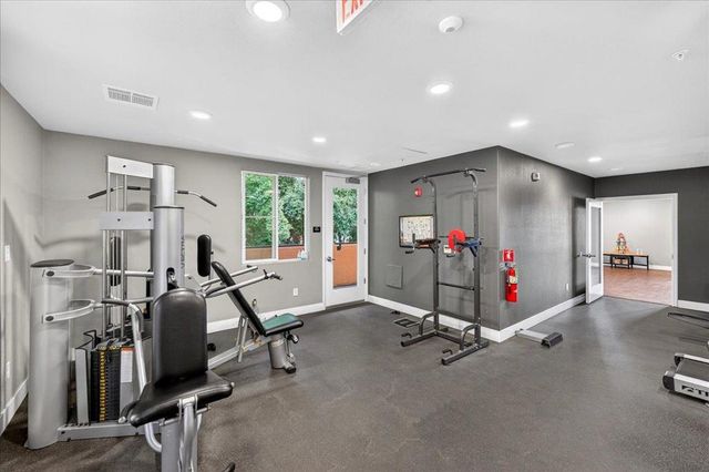 538 S Mathilda Avenue 301, Sunnyvale, CA 94086