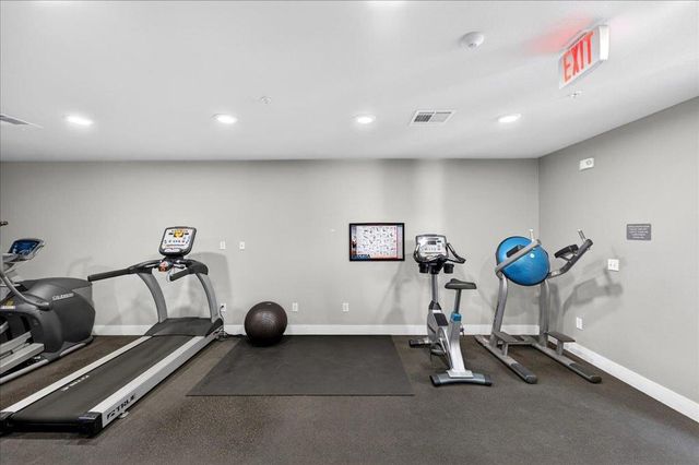 538 S Mathilda Avenue 301, Sunnyvale, CA 94086