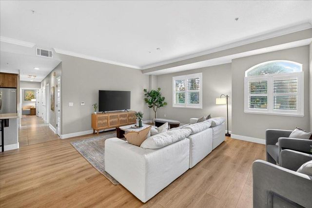 538 S Mathilda Avenue 301, Sunnyvale, CA 94086