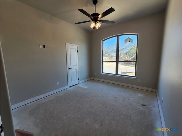 637 Bald Eagle Loop, Salado, TX 76571