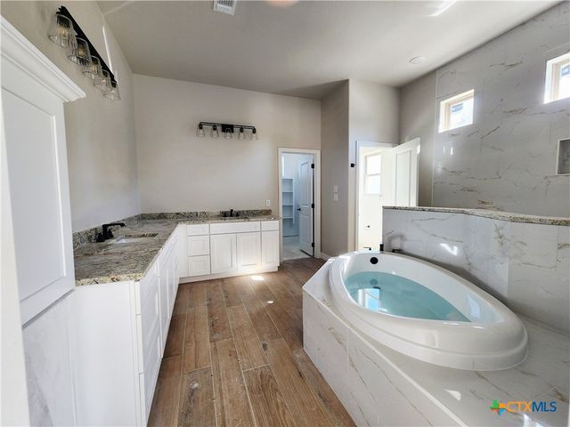 637 Bald Eagle Loop, Salado, TX 76571