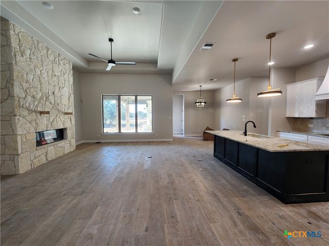 637 Bald Eagle Loop, Salado, TX 76571