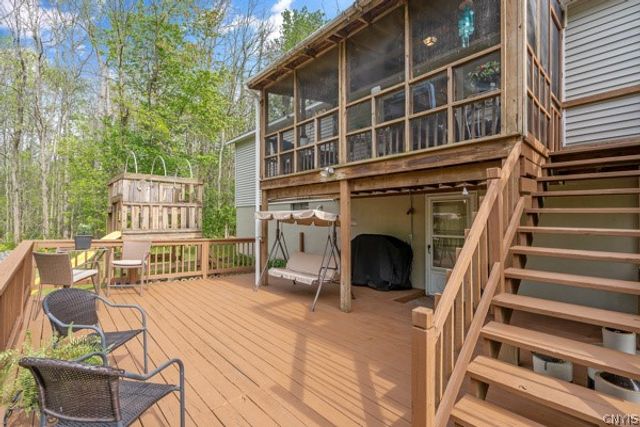 112 County Route 42, Minetto, NY 13126