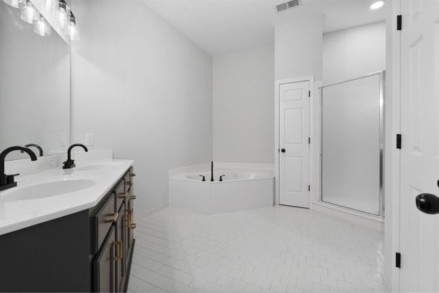 1206 CHAPEL PARK BLVD, Cordova, TN 38016