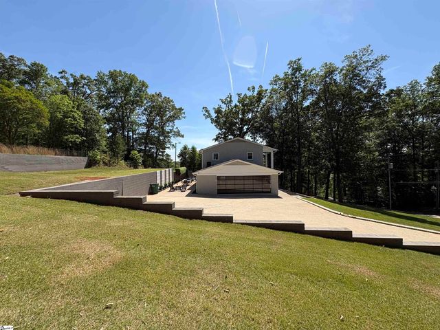 129 Highland Drive, Duncan, SC 29334